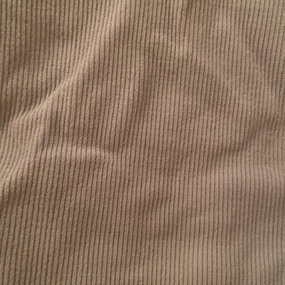 Garage Seamless Cropped Tee - Picture 3 of 3